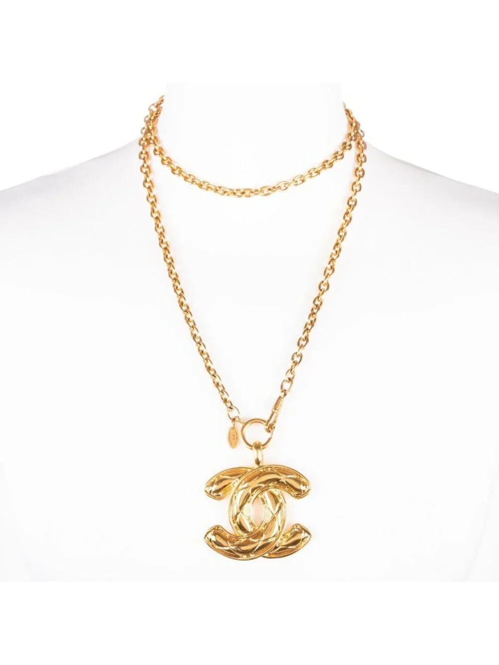 Chanel CC Round Pendant Chain Necklace Gold Plated
